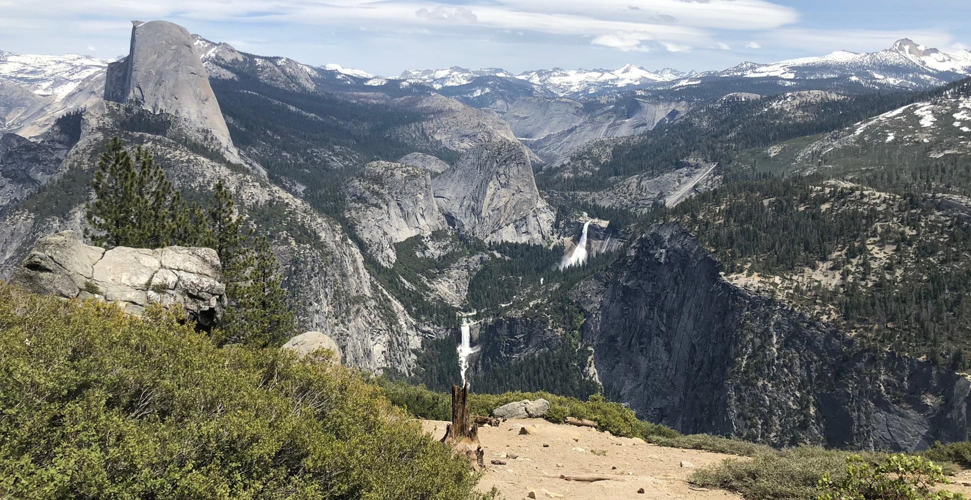 View of Yosemite Valley from the Glacier Point trail